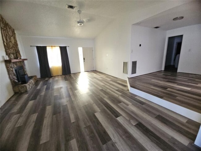 Photo - 11557 124th Terrace N