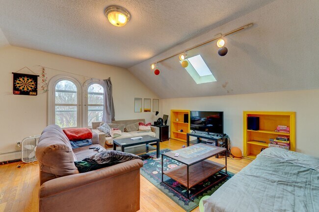 Photo - 295-297 Humphrey St