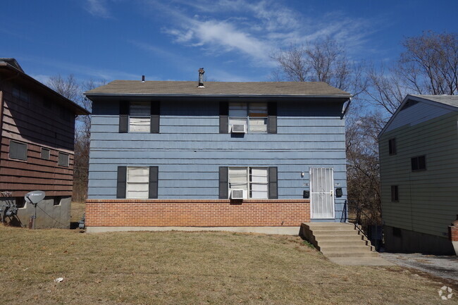 Building Photo - 3018-3020 E 61st St Unit 3018 E 61st St Rental