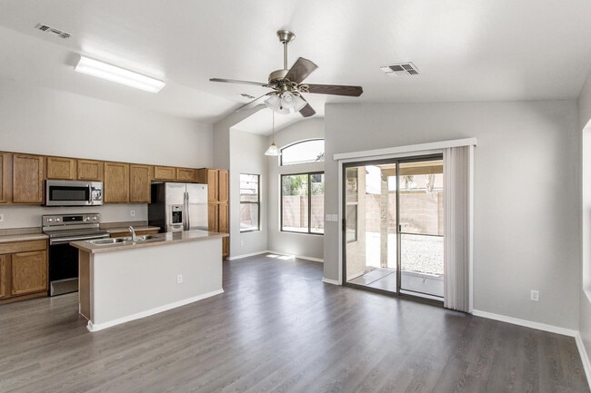 Photo - 1478 E 10th Pl