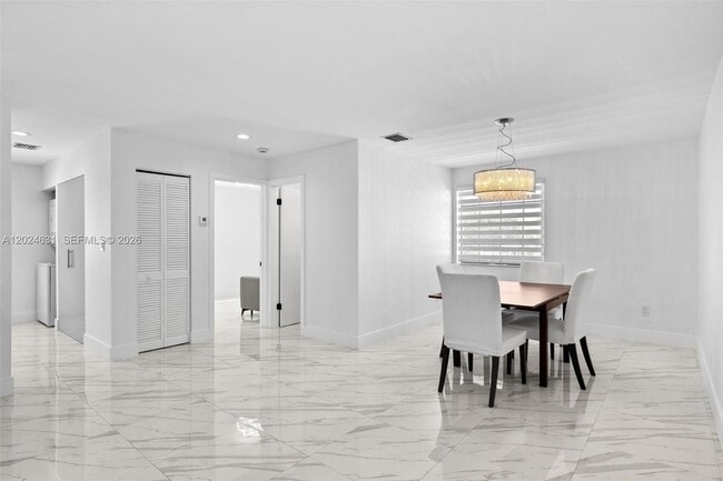 Photo - 3549 Magellan Cir Unidad 418