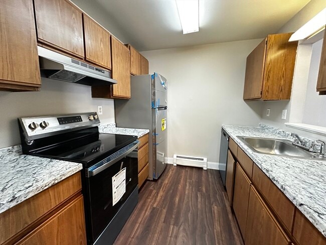 Building Photo - 174 High St Unit 307