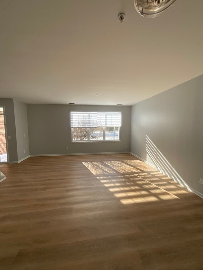 Photo - 29033 Whitby Dr Unidad 1