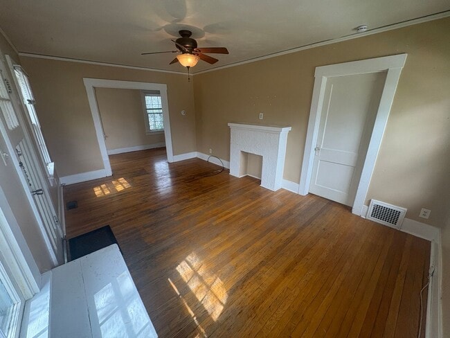 Photo - 1 Bedroom, 1 Bathroom Home Near the Historic District