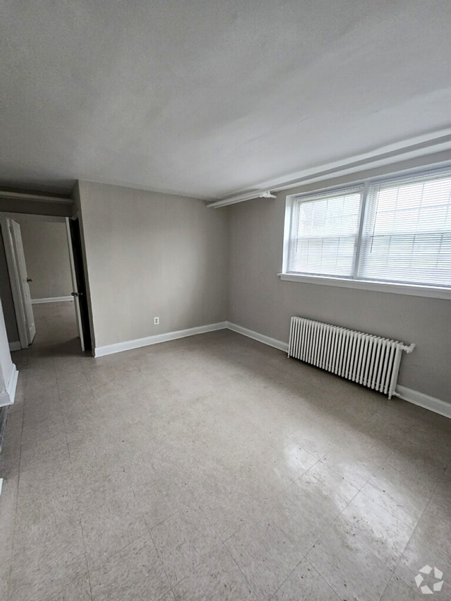 Building Photo - 3304.5 E Capitol St SE Unit E Rental