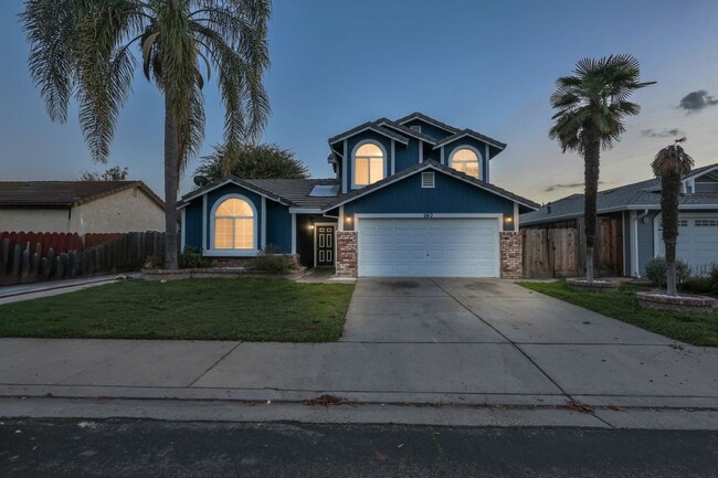 Photo - 940 Collegeview Dr