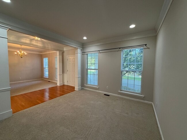 1108 Harding Cir