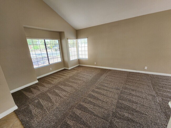 6703 Dominion Ct