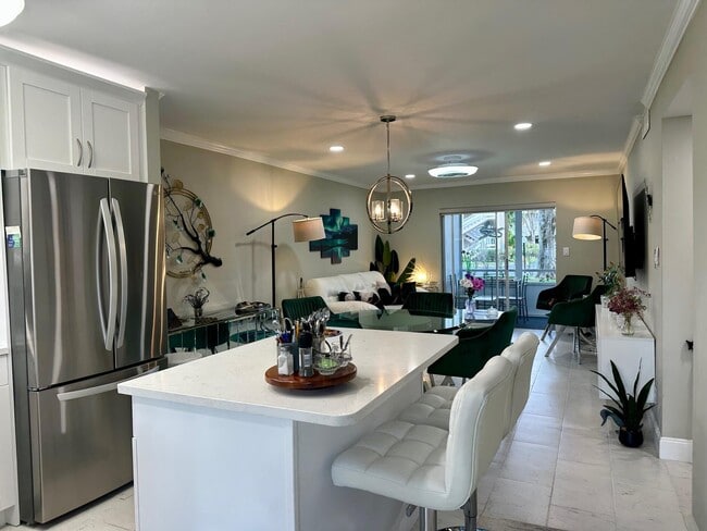 Photo - 2721 Garden Dr N Unit 105