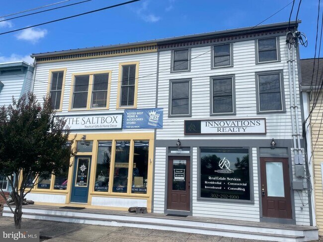 Photo - 70 Clinton St