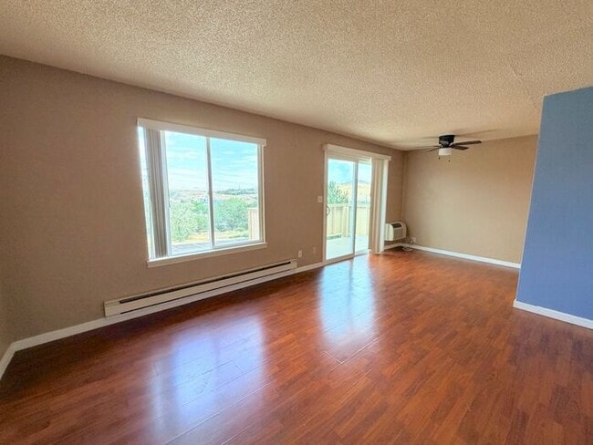 Photo - North Reno Wildcreek Garden Condos Upstairs 2 Bedroom