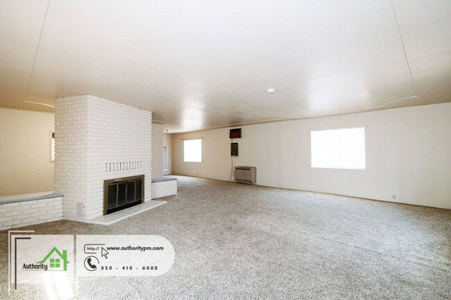 Photo - 1830 Rosaline Ave