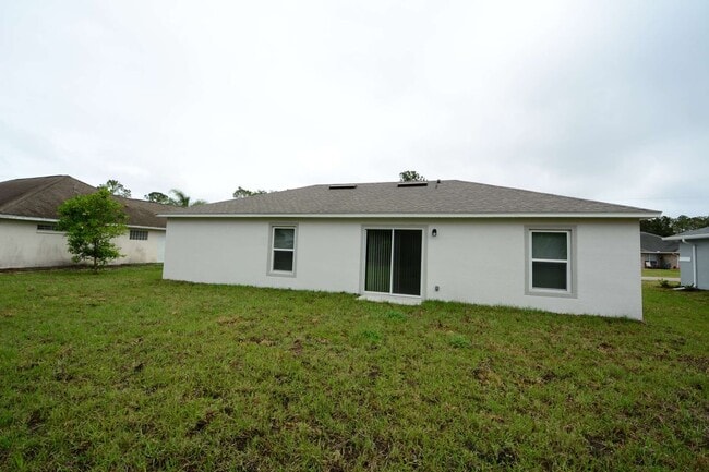 Photo - Charming 3-Bedroom Oasis with 2 Full Baths in Indian Trails