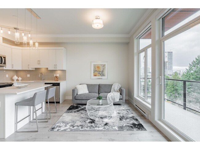 13799-13101 101 Ave Unit 608