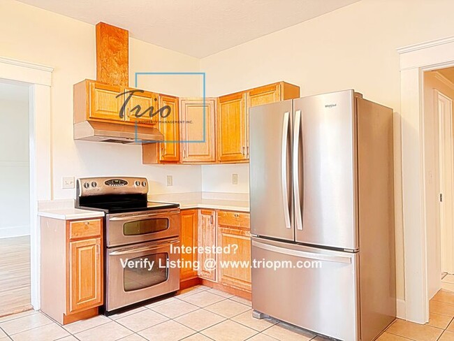 Photo - 1044 W 8th Ave