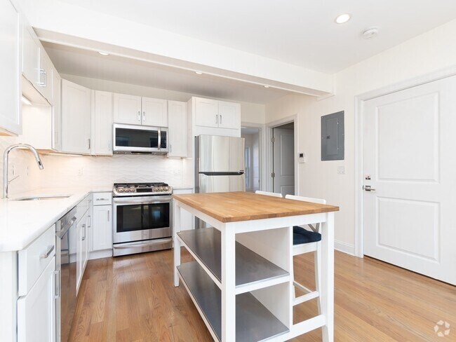 Building Photo - 57 Broadway Unit 2 Rental