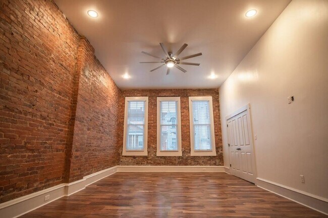 Photo - Downtown Luxury Loft Apartment Unidad Apartment A