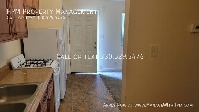 Photo - 2385 Newton St