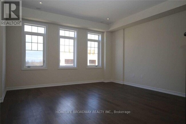 Photo - 44 Mannar Dr