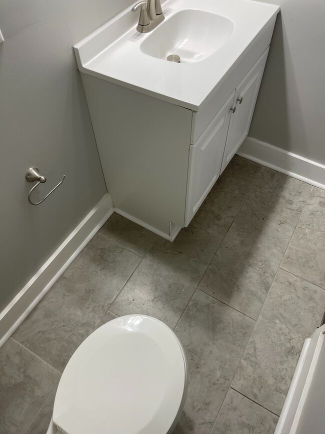 Photo - 117-119 Innis Unidad 119