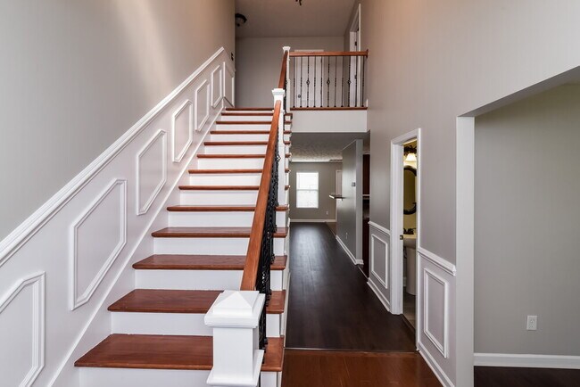 Photo - 1008 Gannett Rd