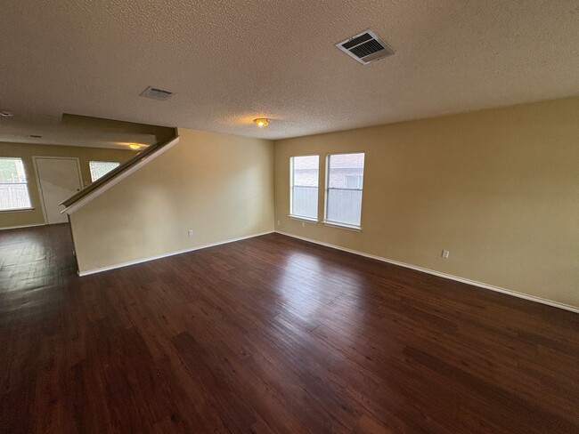 Photo - 3 Bedroom with a Bonus Room in the Heart o...
