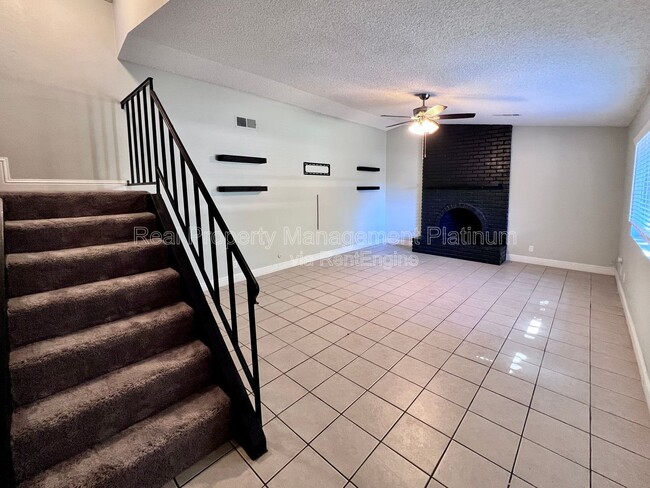 Photo - 404 N Villa Ave