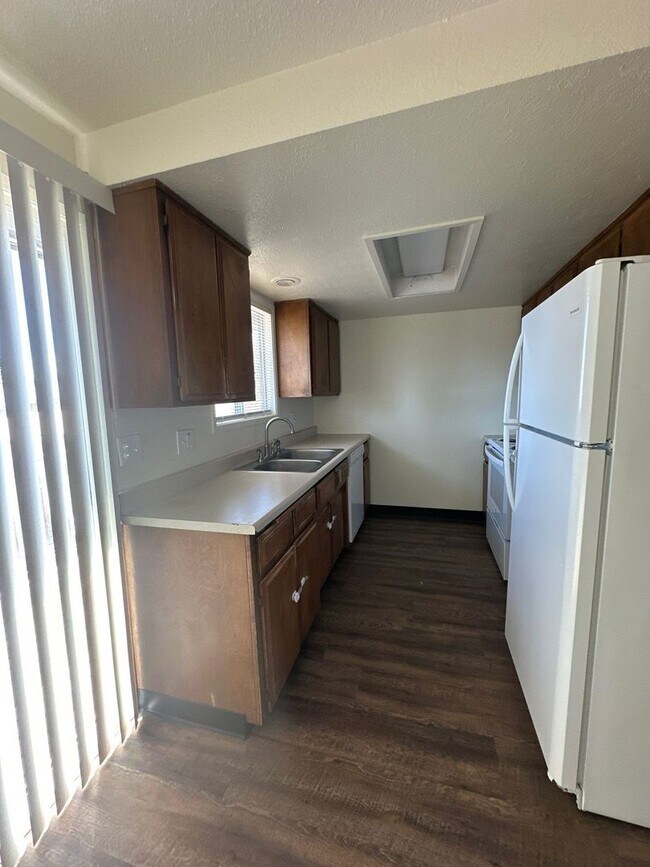 1420 Pleasant Ave Unit 1420