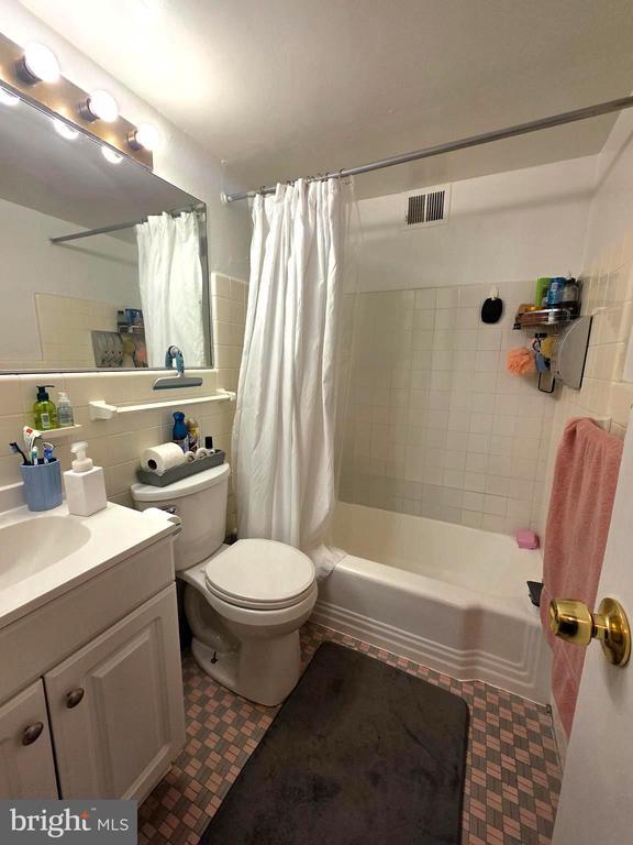 Photo - 2101 Chestnut St Unit 711