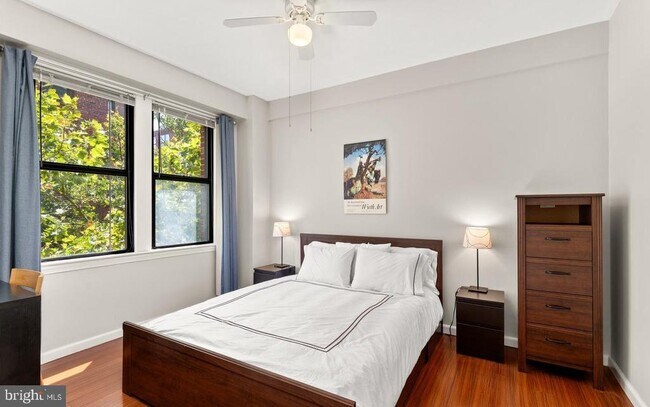 Photo - 2515 K St NW Unit 612