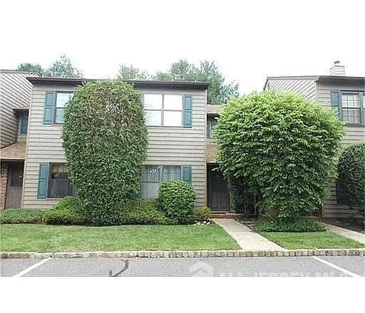 Photo - 5 Pheasant Run