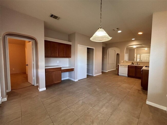 Building Photo - 3408 Barksdale Dr