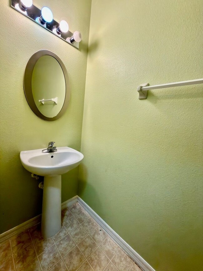 Photo - 2305 Betsy Ross Ln