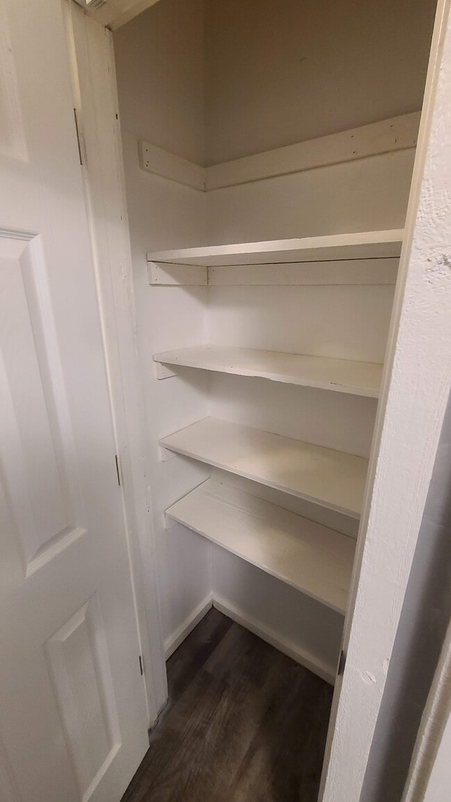 Photo - 225 Lexington Rd