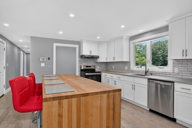 Photo - 108 Fay Rd Unidad A