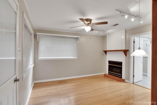 Photo - 3836 Cornell Dr
