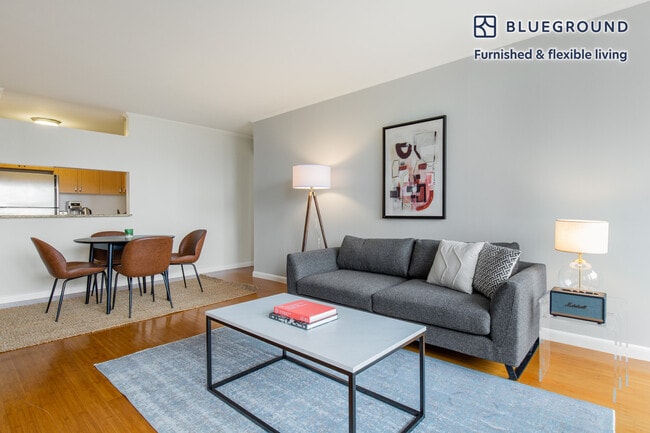 Photo - 235 W 48th St Apartment Unit FL39-ID382