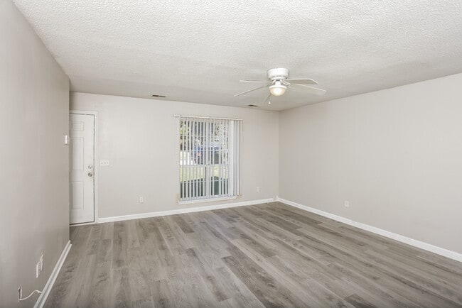 Photo - 258 Ambling Cir