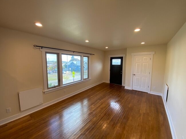 Photo - 2801 18th Ave S