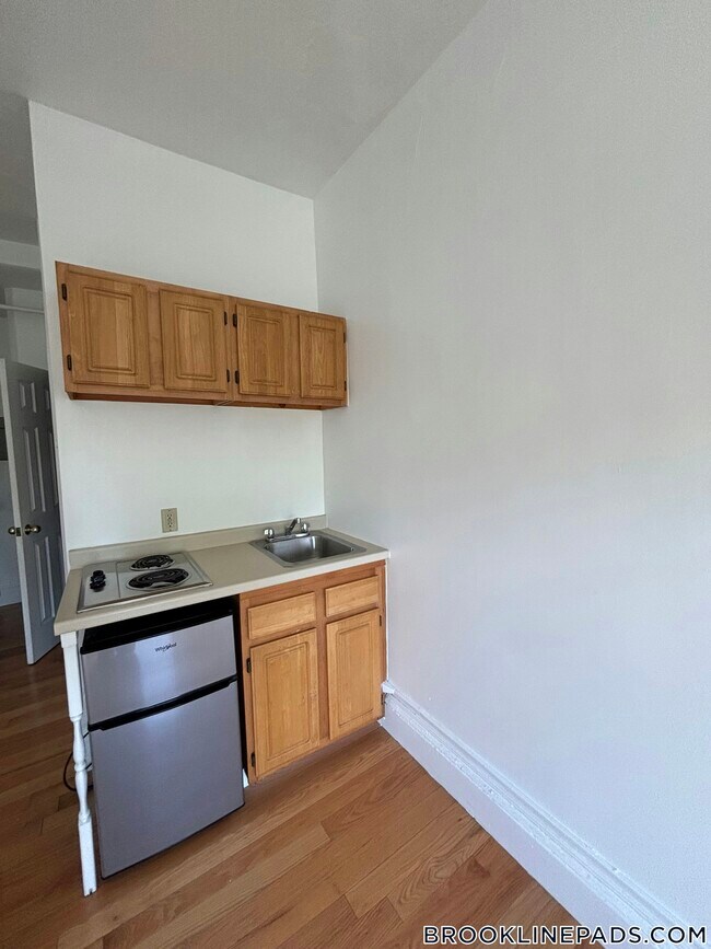 Photo - 1077 Beacon St Unit 9