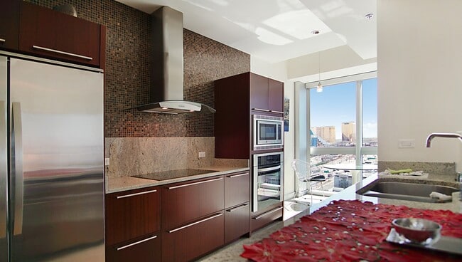 Photo - The Martin 1807-Strip/city Views form this...