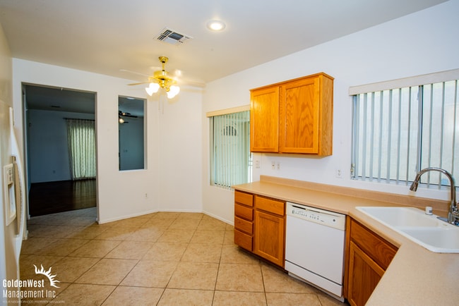 Photo - Charming 2Bdm 2Ba Home Located in the Desi...