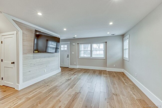 Photo - 2327 Volante Pl