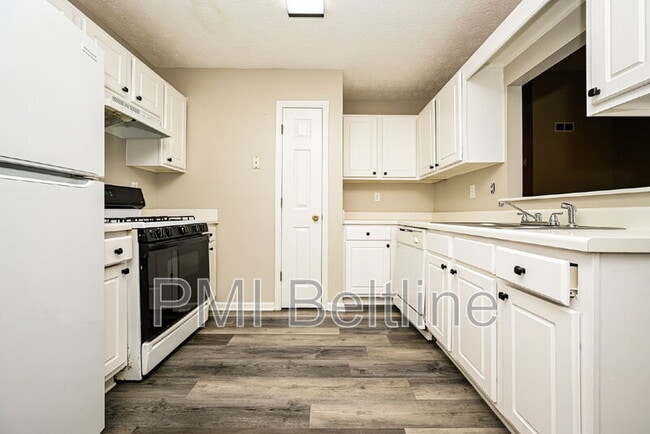 Photo - 819 Sweetwater Way