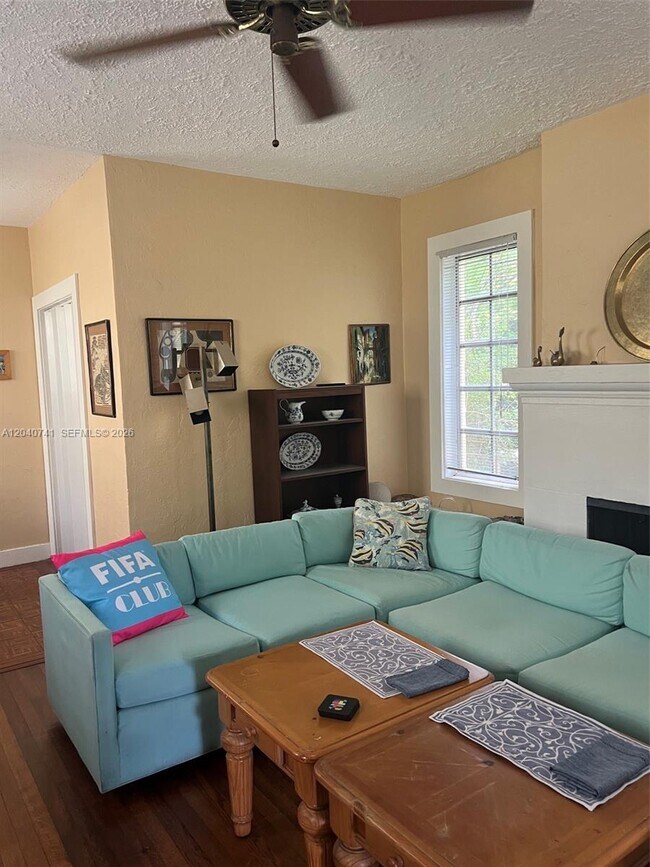 Photo - 1209 Aguila Ave