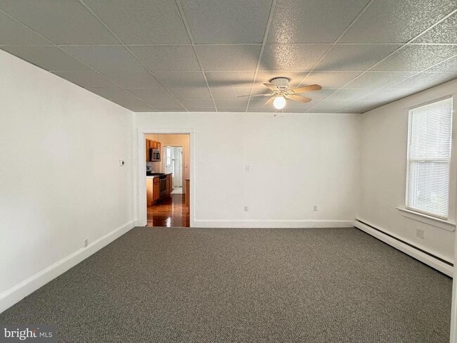 Photo - 1087 Buttonwood Ave