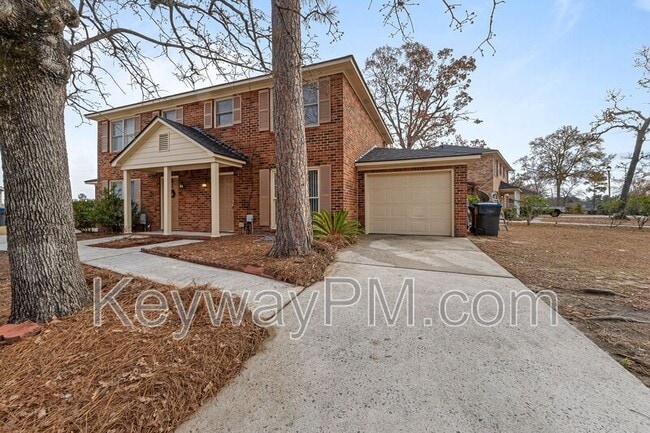 Photo - 2320 Greengate Dr