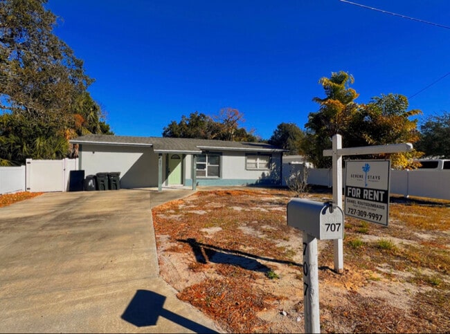 Photo - 707 E Spruce St