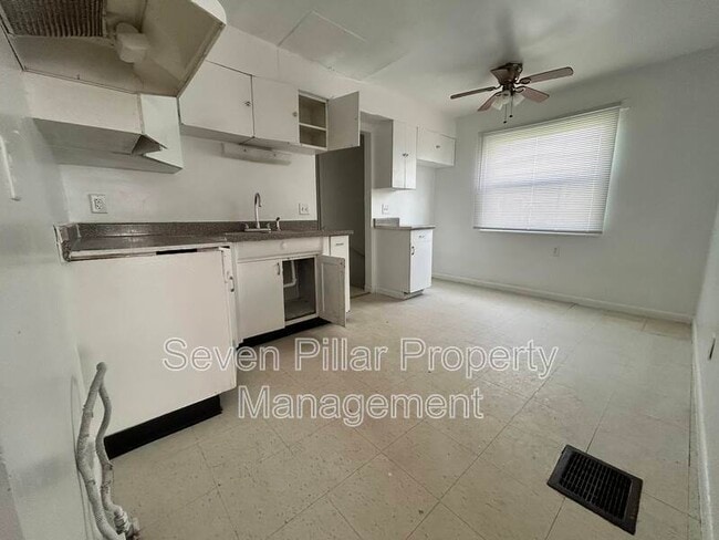 Photo - 339 S Napoleon Ave