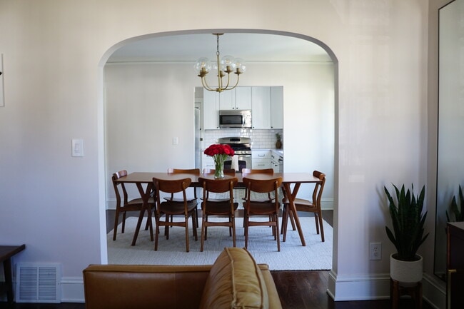 Photo - 10010 Burton Ave